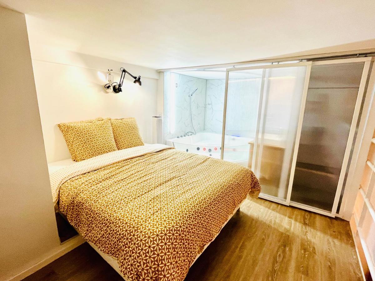 Duplex-Ceiling Height 1,9M-Free Private Parking-Self Check In !! Duplex Climatise-Hauteur Sous Plafond 1,9M-Parking Prive Gratuit-Arrivee Autonome !! Авиньон Экстерьер фото